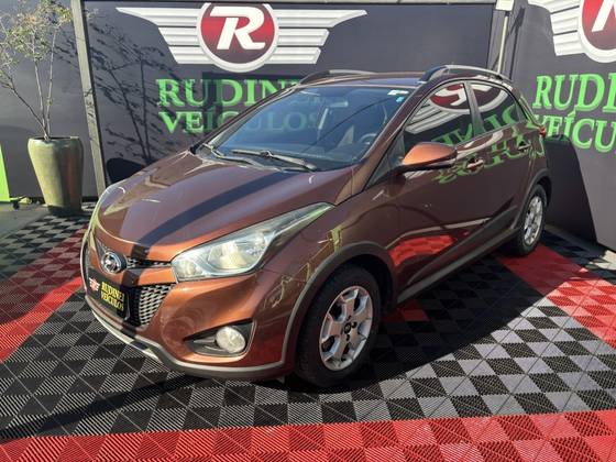 HYUNDAI HB20X 1.6 16V PREMIUM FLEX 4P AUTOMÁTICO